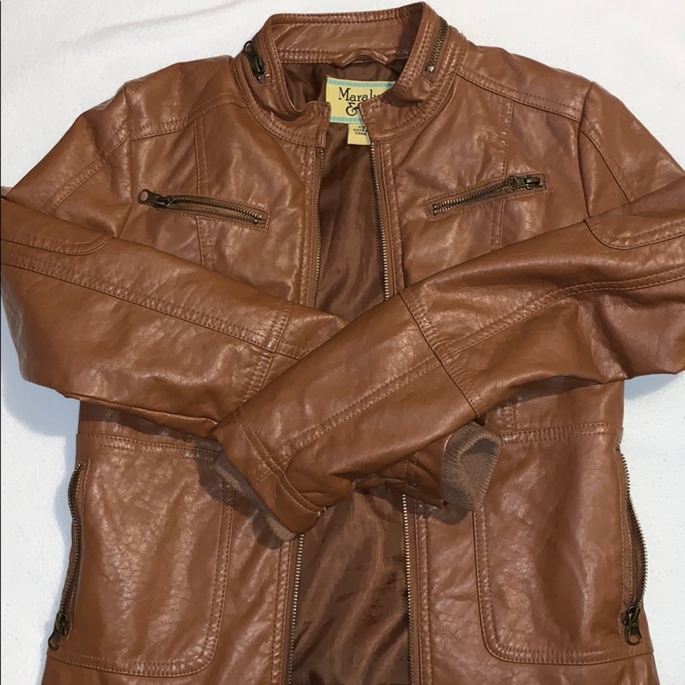 BROWN LEATHER JACKET